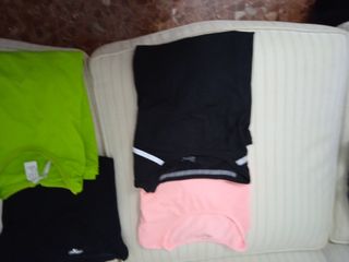 4 Camisetas Deportivas Varias Tallas pero también