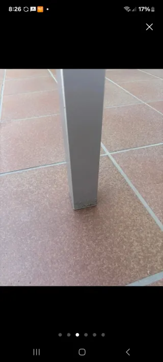 Mesa extensible cristal y metal gris