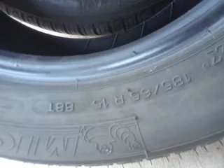 185-65-15 88t Neumáticos Michelin