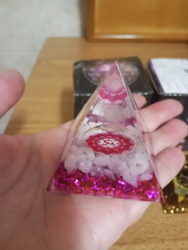 Lote 2 Pirámides Orgonita Budista y Chakra