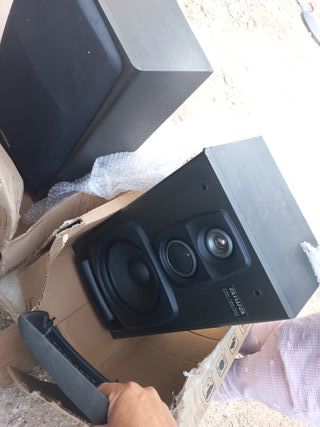 Altavoces Aiwa Negros
