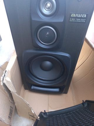 Altavoces Aiwa Negros