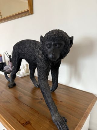 Estatua Mono Negro Plástico