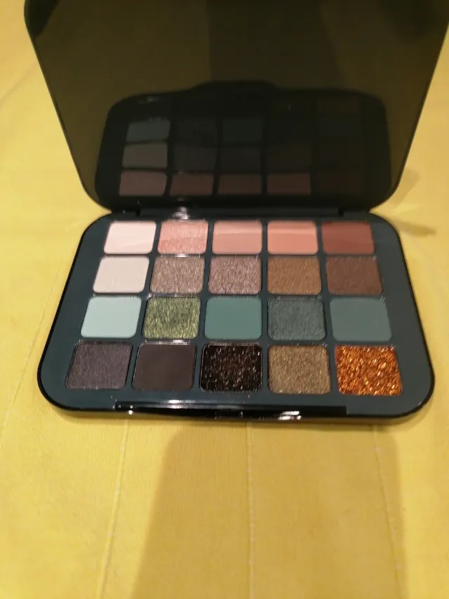 Paleta 20 Sombras Midnight Deliplus