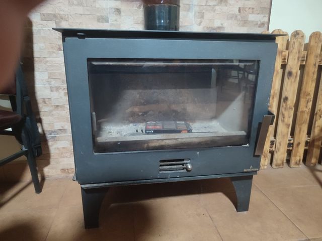 Estufa de leña Bronpi
