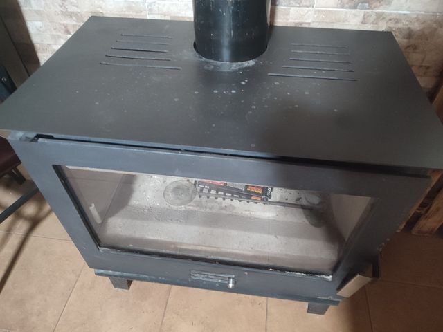 Estufa de leña Bronpi