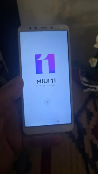 Xiaomi Redmi 5 Smartphone