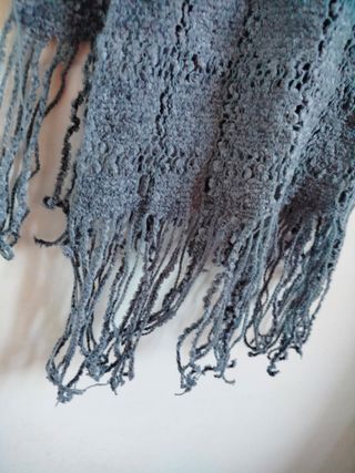 Sciarpa donna con frange grigia
