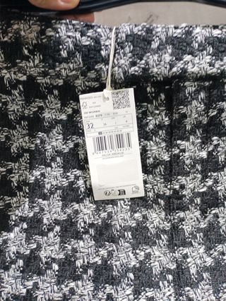 Traje de cuadros blanco y negro