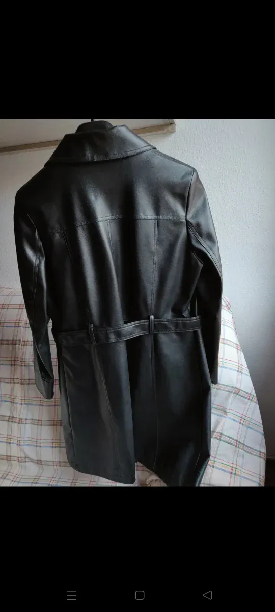 Chaqueta larga negra