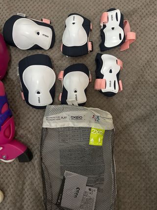 Juego patines y protecciones rosa