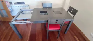 Conjunto de mesa comedor moderna con sillas