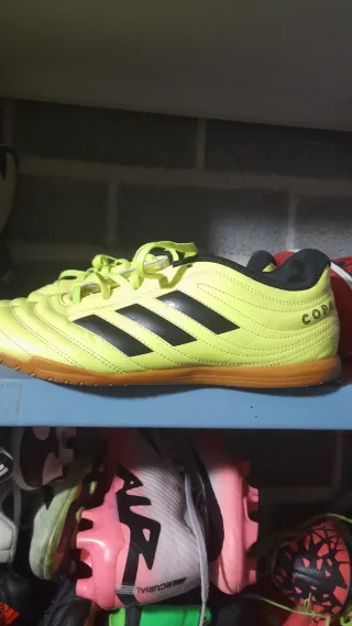 Zapatillas de fútbol sala Adidas amarillas