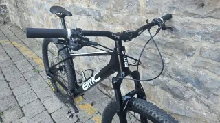 Bicicleta BMC TowStroke 01 Four Carbono XL29