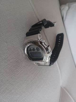 Reloj Casio G-Shock Plata y Negro