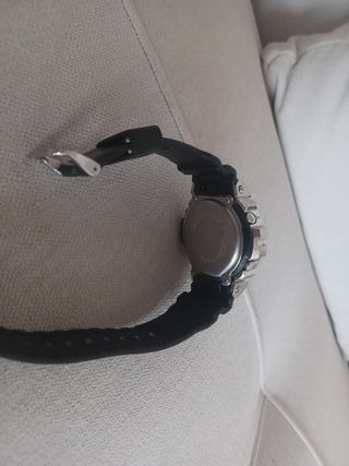 Reloj Casio G-Shock Plata y Negro