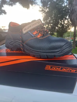 Zapatos de seguridad Black Leather.