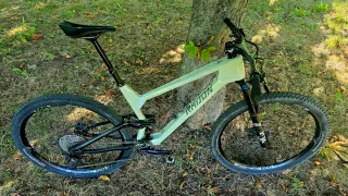 Bicicleta Radon SKEEN TRAIL CF9.0 Carbono XL29