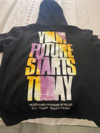 Sudadera Bershka Negra con Estampado