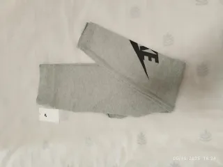 Leggings Nike grises