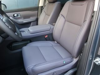 Leapmotor C10 REEV Design Automático 215cv - 2025