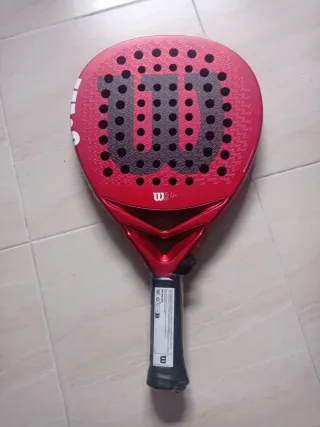 Pala pádel Wilson Bela Pro V2.5 Roja