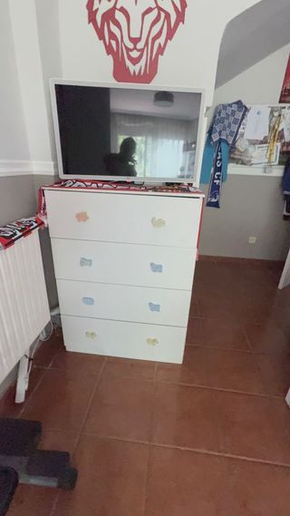 Cassettiera per bambini con 4 cassetti