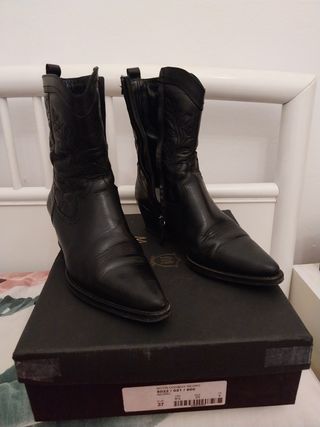 Botines Massimo Dutti Negros