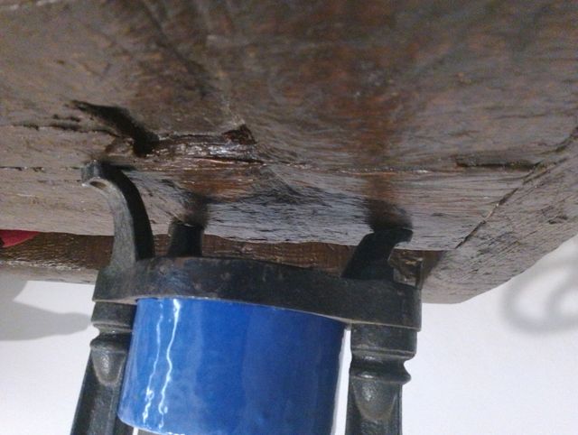 Spremiagrumi antico in ferro battuto