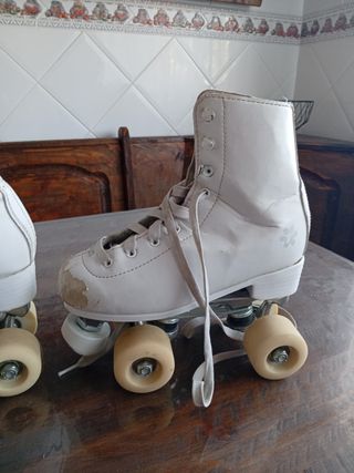 Patines artísticos blancos para principiantes