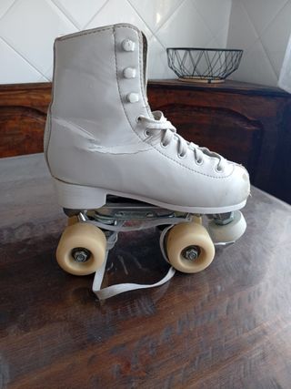 Patines artísticos blancos para principiantes