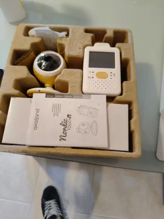 Vigilabebés Availand Nordic LCD 2.4