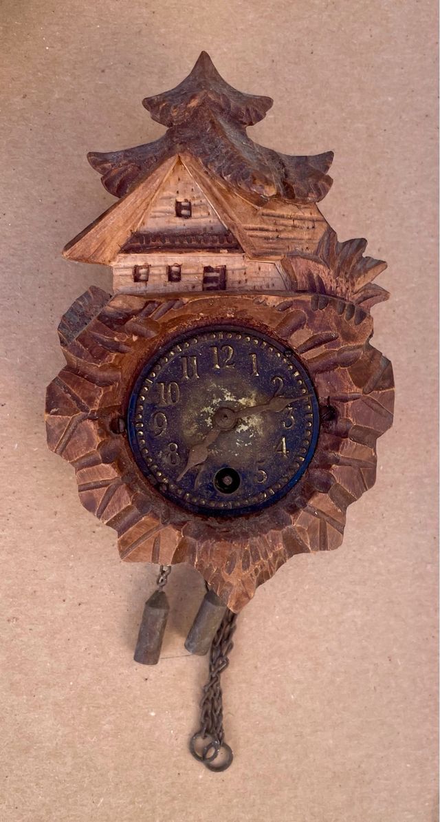 Antiguo Reloj Selva Negra Miniatura, unico