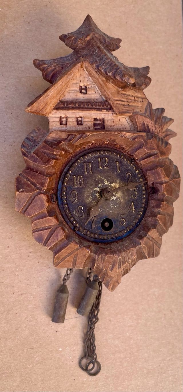 Antiguo Reloj Selva Negra Miniatura, unico