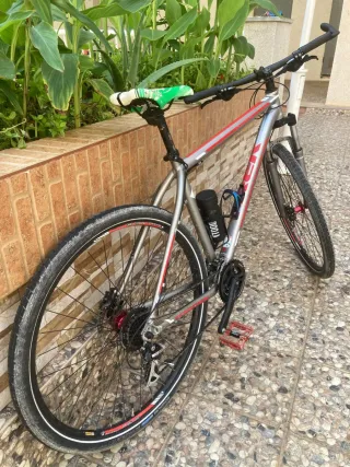 Bicicleta TREK Talla L Rueda 29