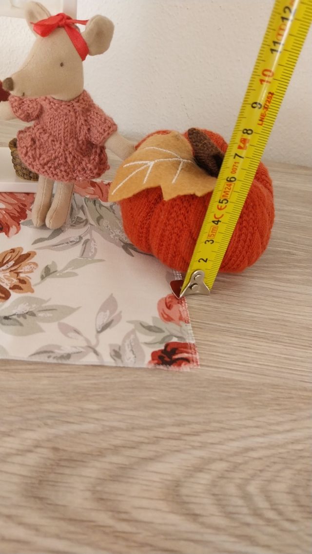 Libreria Maileg per casa delle bambole