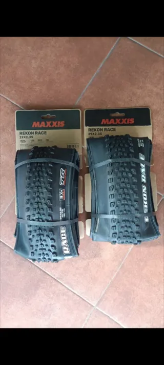 Juego cubiertas Maxxis Rekon Race 29x2.35