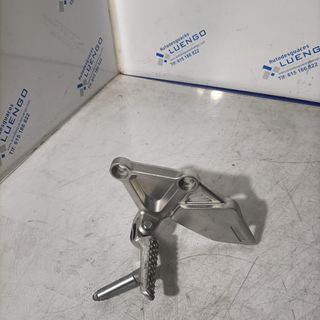 Soporte estribera lado izquierdo Honda CBR 650 R 