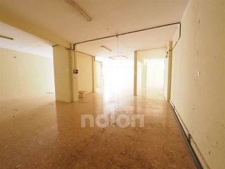 Local comercial en venta en Gavarra en Cornellà de Llobregat
