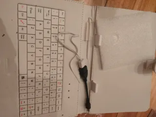 Funda Tablet con Teclado Blanca Nueva