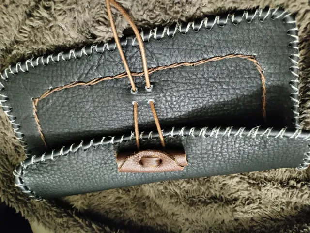 2 Porta Tabacco in Cuoio Nero