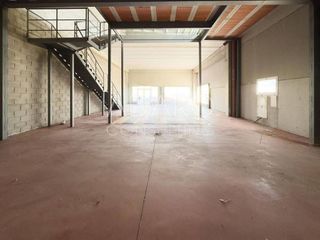 Nave industrial en venta en Estación-Manantiales en Guadalajara