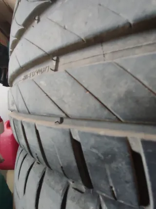 Llantas japan Racing 17 pulgadas con neumáticos 