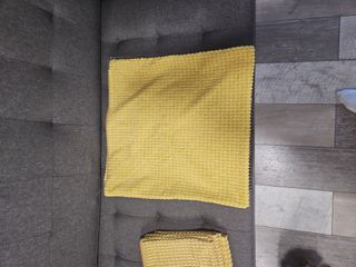 Fundas Gullklocka cojín Ikea grises y amarillas