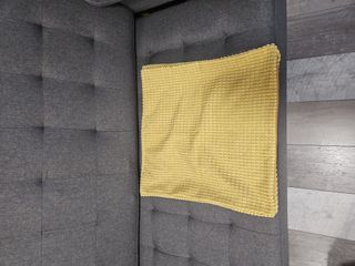 Fundas Gullklocka cojín Ikea grises y amarillas