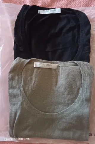 Set 2 gilet Miu Miu nero e grigio taglia S