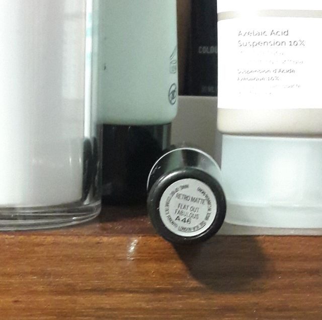 Mac Cosmetics Batom
Flat Out Fabulous