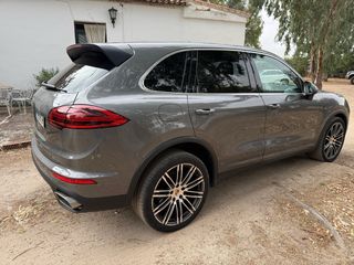 Porsche Cayenne 2015