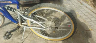 Bicicleta de Montaña Universal White Knuckle