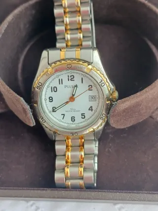 Reloj Pulsar Acero y Oro
